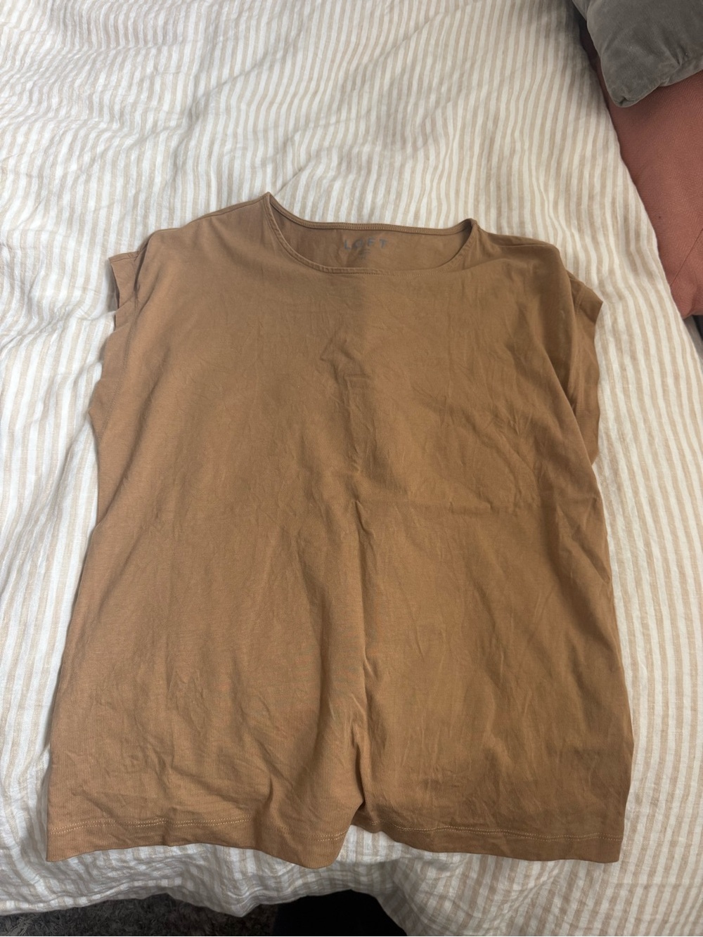LOFT tan & brown cotton t-shirt size medium